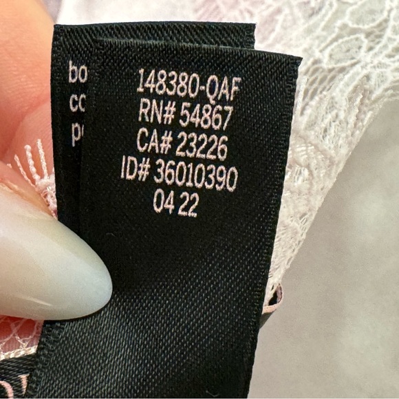 NWOT 🤍 Victorias Secret 🩵 Low Back Satin Slip Pastel Sky Ombre 💜 size L/G - Picture 9 of 9